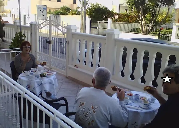 Marebello فندق مبيت وإفطار 3*